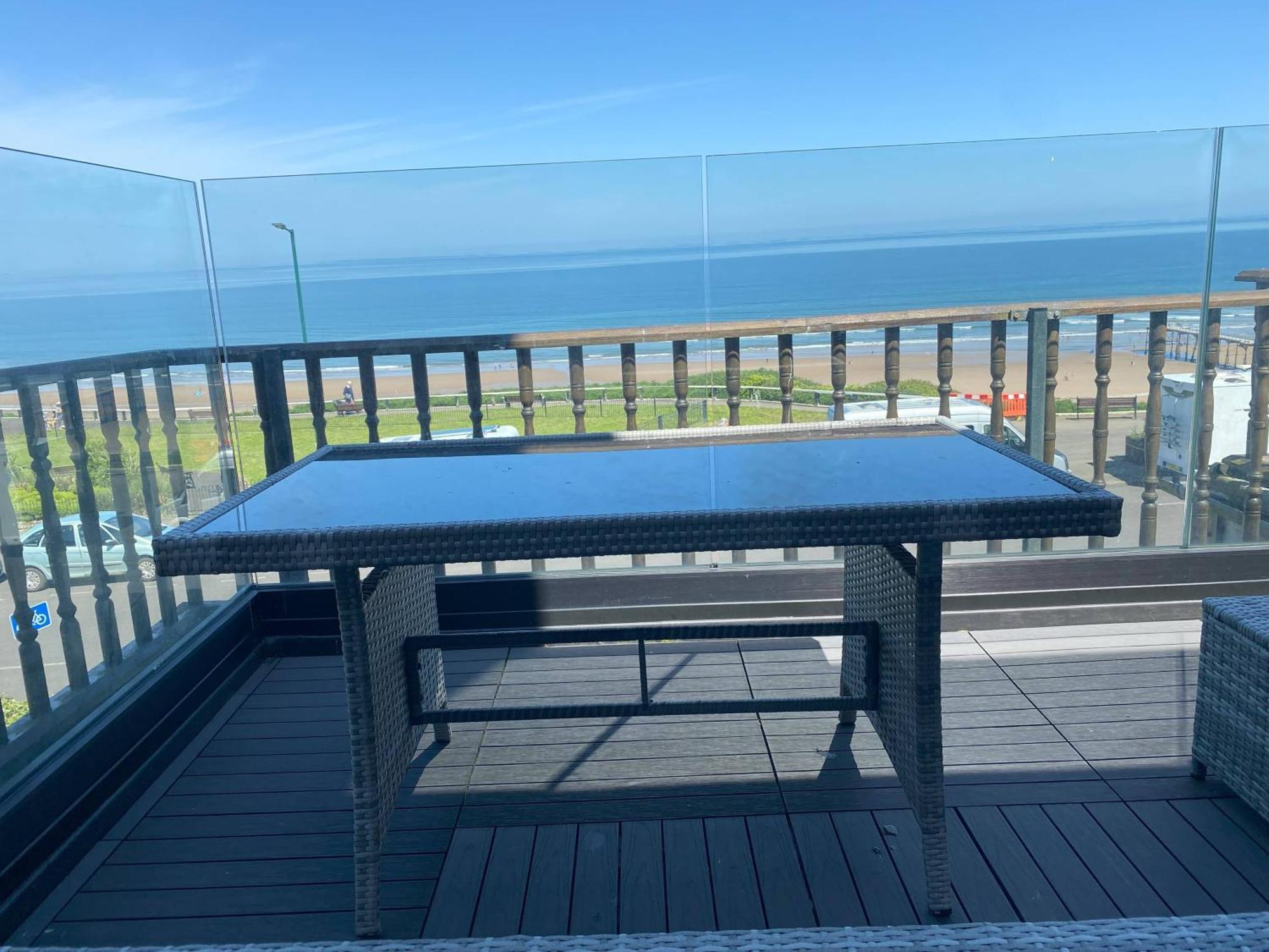 Captain'S Deck Beach Balcony Perfectlysaltburn Buitenkant foto
