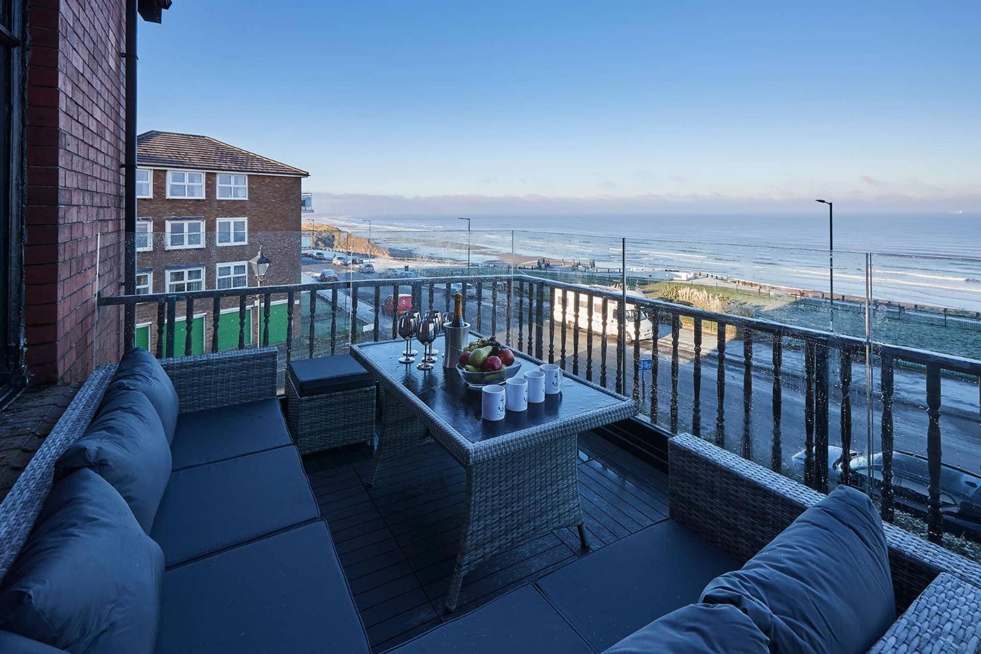 Captain'S Deck Beach Balcony Perfectlysaltburn Buitenkant foto