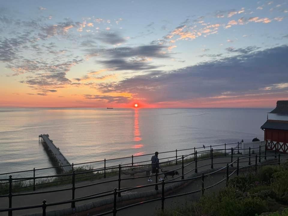 Captain'S Deck Beach Balcony Perfectlysaltburn Buitenkant foto
