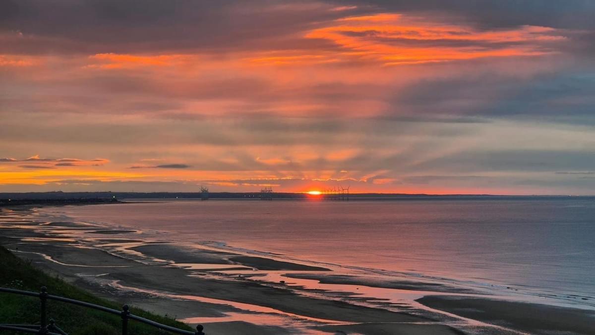 Captain'S Deck Beach Balcony Perfectlysaltburn Buitenkant foto